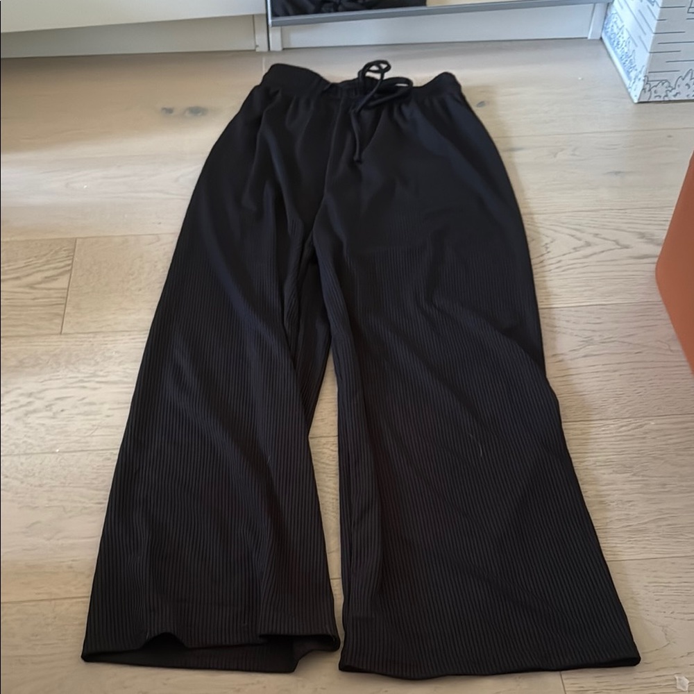 Black Wide-Leg Pants